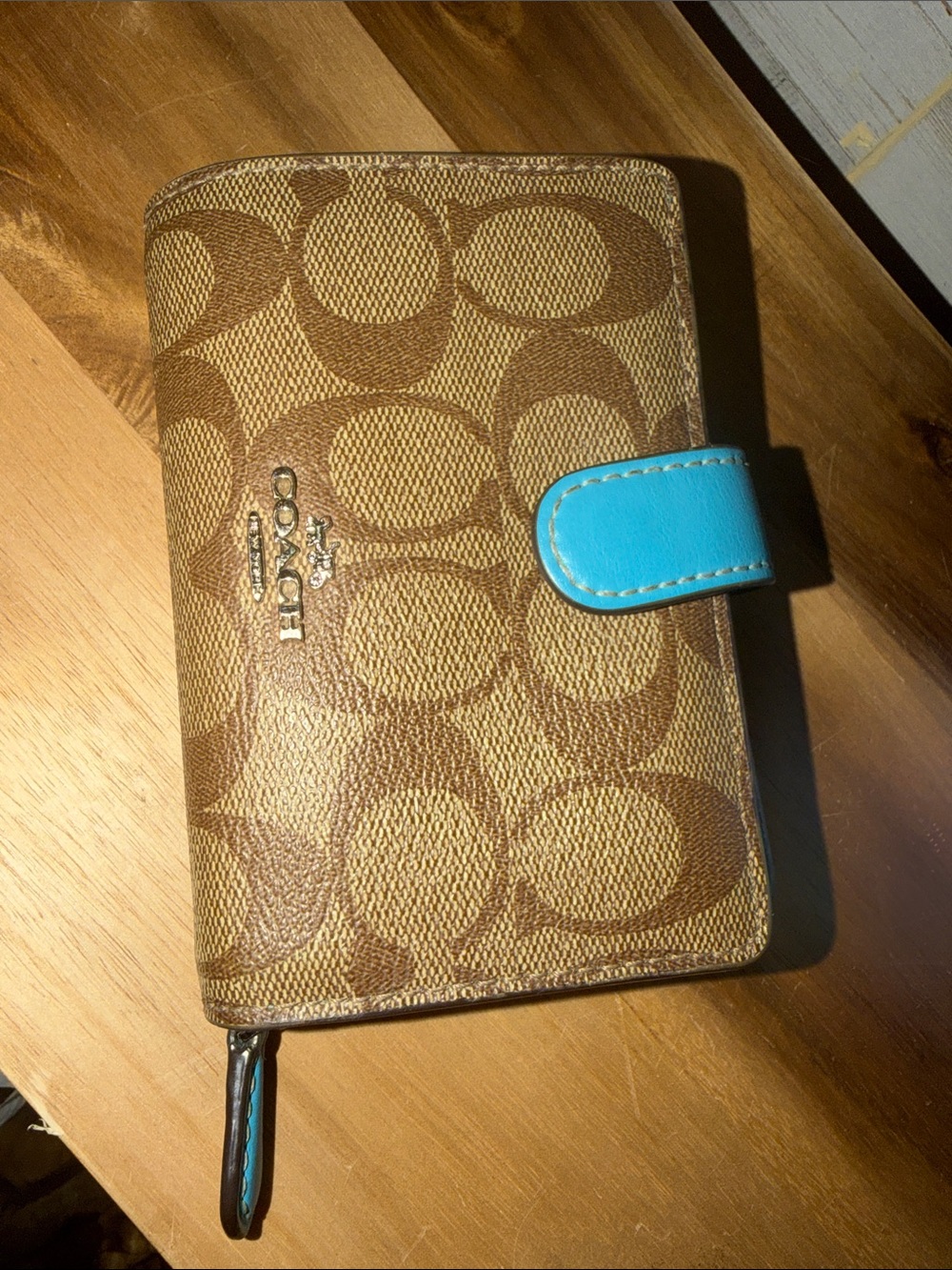 Coach Medium Corner Zip Wallet